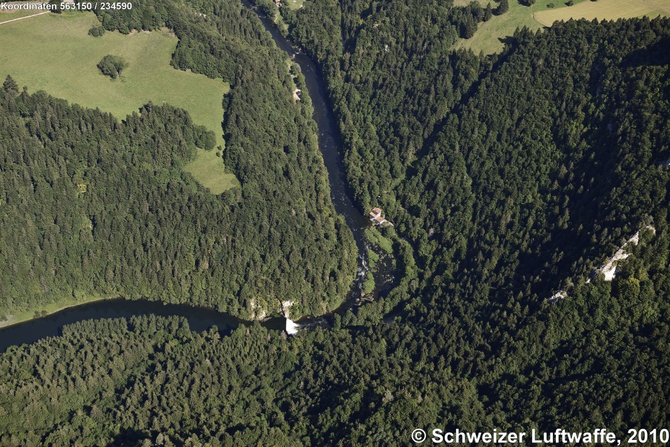 Le Theusseret am Doubs. Position: 2'563'396.54, 1'232'512.02